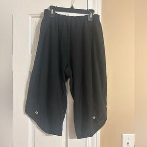 Oh my gauze Black Cropped Pants